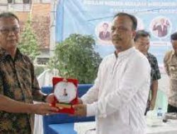 Ketua DPRD Lampung, Mingrum Gumay Raih SMSI Award 2023