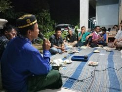 Reses : Ust Mahfud Sidik Minta Meja Belajar TPA di Hadapan Watoni