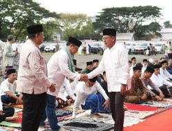 Ketua DPRD Lampung Sholat Idul Adha Bersama Pj Gubernur