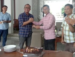 Ismet Roni Makan Bersama dengan Calonkada